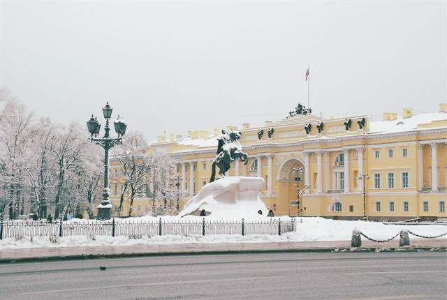 Краски зимнего Петербурга