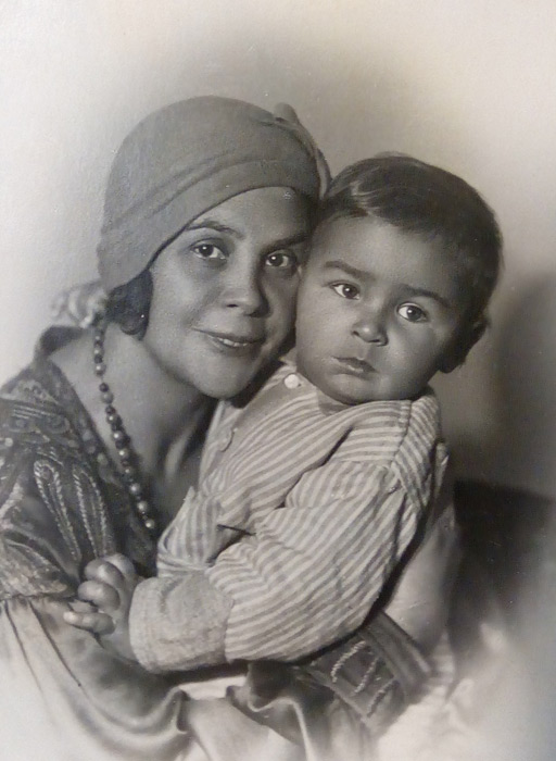 Ольга Николаевна с сыном Андреем, 1933 г.