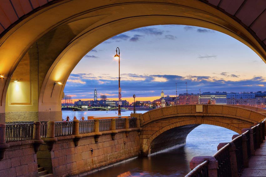 Романтические места Петербурга: Эрмитажный мост