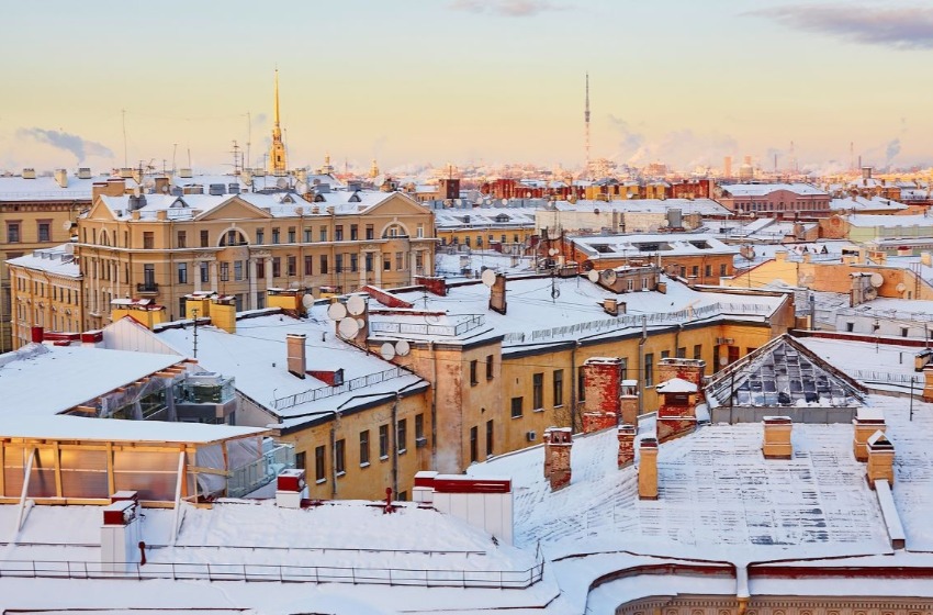 Вид на Петербург с крыши дома