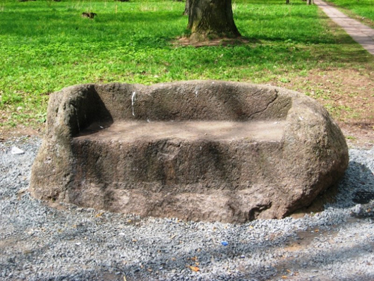 Каменный диван Ганнибала