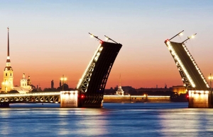 Символы Петербурга: белые ночи и разводные мосты